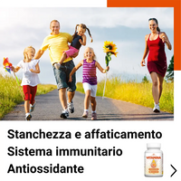 Famiglia felice che corre all’aperto simbolo di energia e benessere con Vitamina C Ribovita® per supporto sistema immunitario, stanchezza e azione antiossidante.